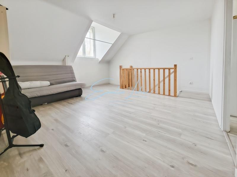 Immeuble - 170 m² - 10 pièces