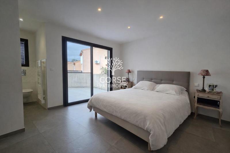 Maison de ville - 108 m² - 5 pièces