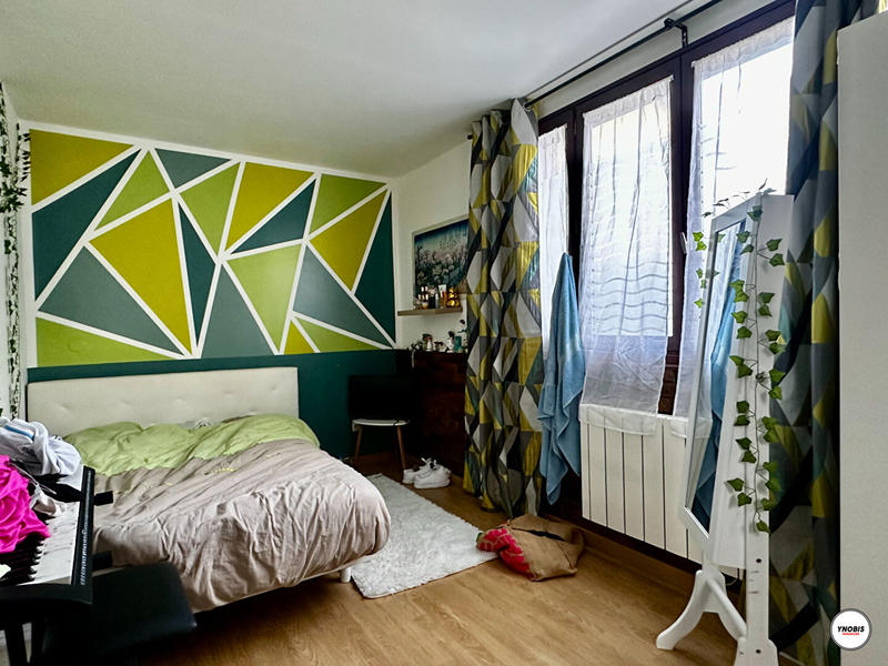 Maison - 256 m² - 12 pièces