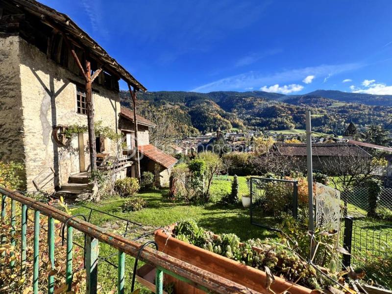 Maison - 196 m² - 6 pièces