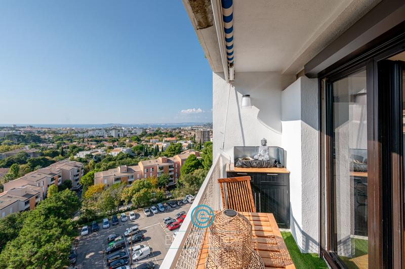 Appartement - 65 m² - 4 pièces