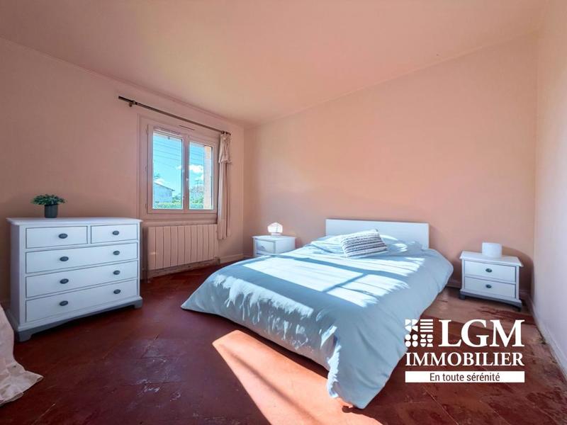 Maison - 242 m² - 5 pièces