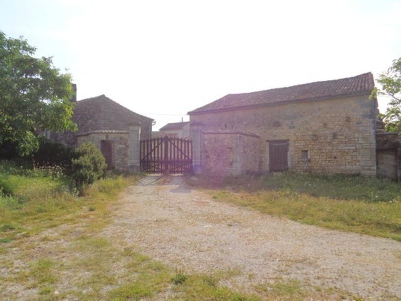 Corps de ferme - 400 m² - 10 pièces