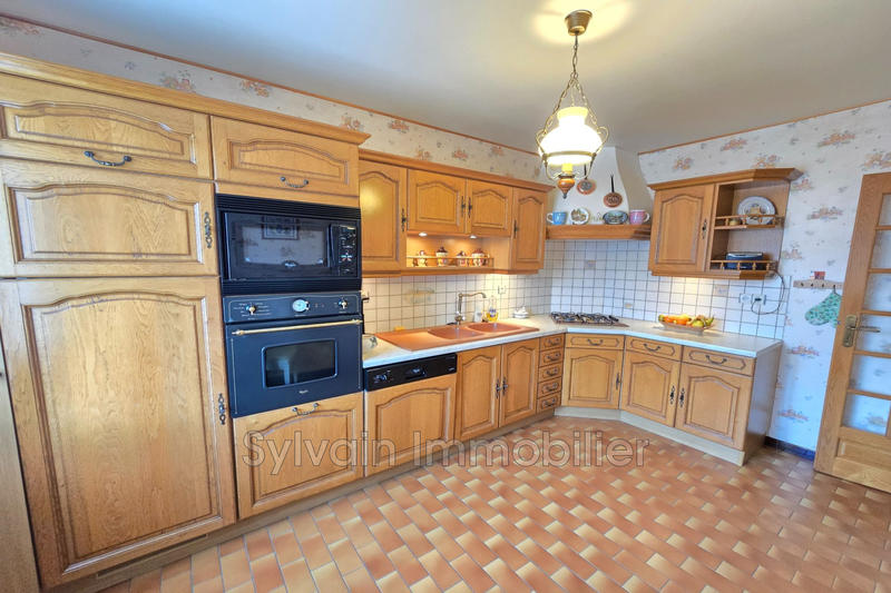 Maison - 101 m² - 5 pièces