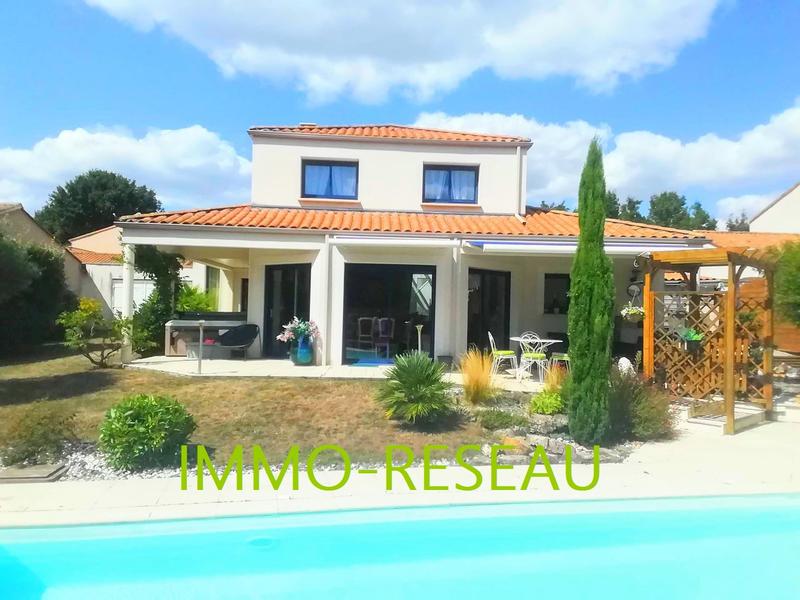 Maison contemporaine - 190 m² - 7 pièces