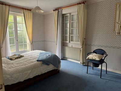 Maison - 204 m² - 7 pièces