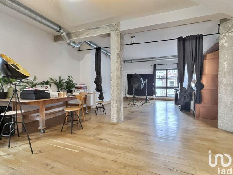 Local commercial - 217 m²