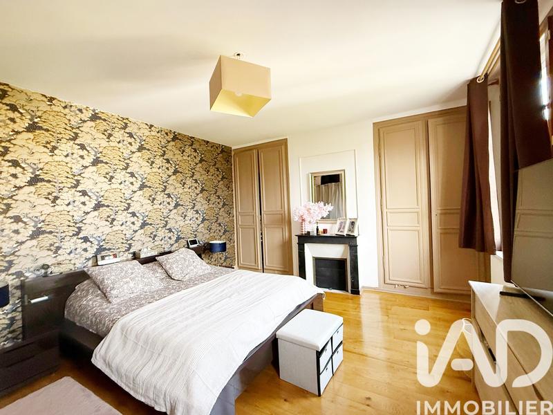 Maison de ville - 212 m² - 8 pièces