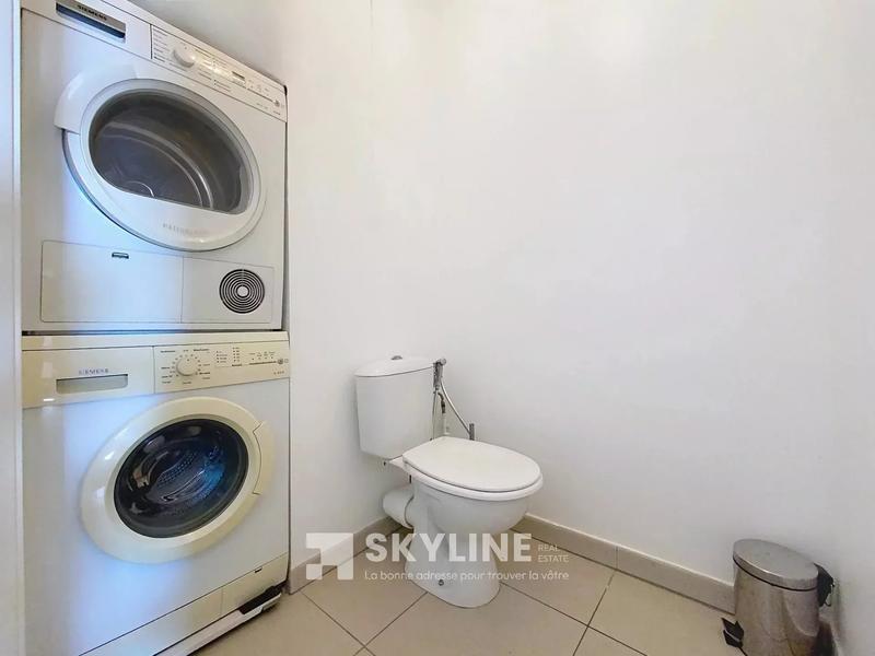 Appartement - 80 m² - 4 pièces