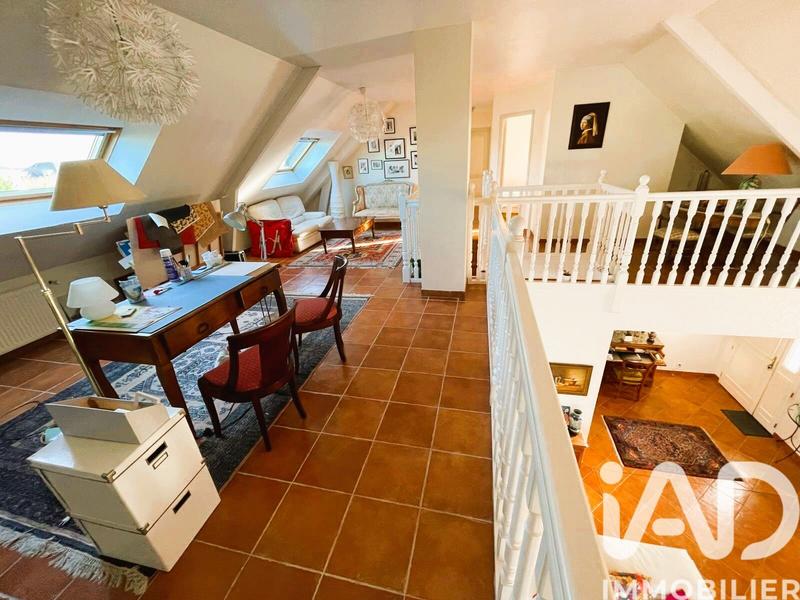 Maison - 245 m² - 8 pièces