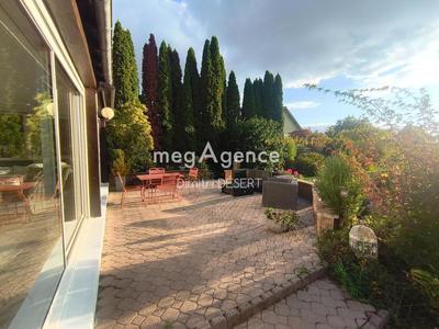 Maison - 193 m² - 10 pièces