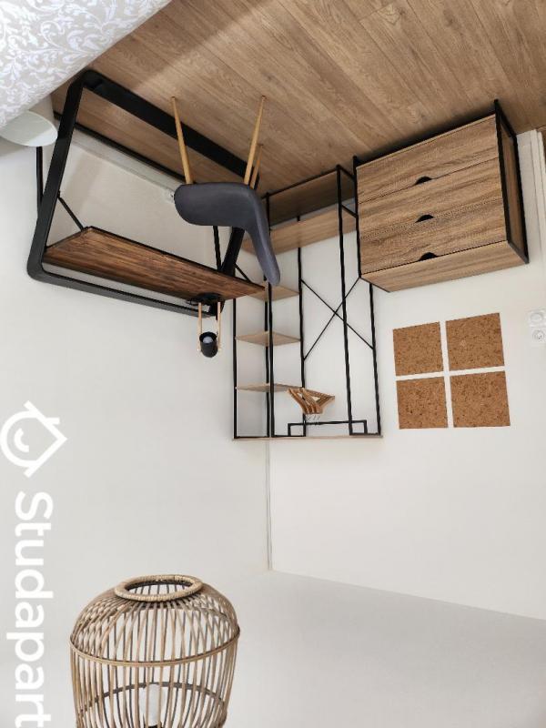 Chambre - 11 m² - 1 pièce