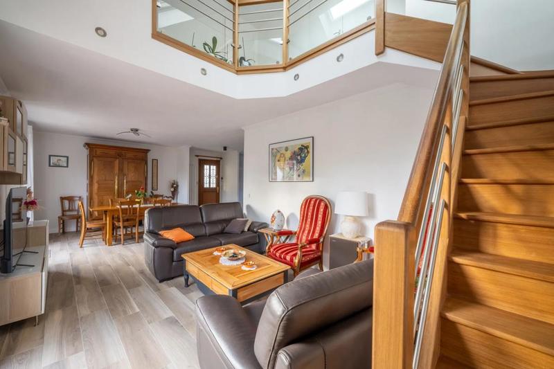 Maison - 120 m² - 5 pièces