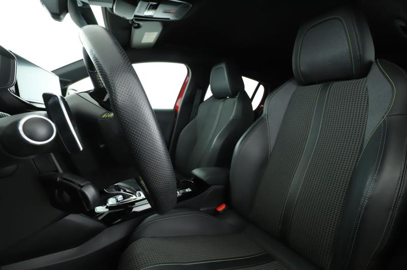 Peugeot 208 1.2 PureTech Gt Line Eat8 130 ch