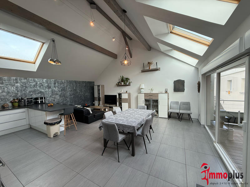 Maison - 163 m² - 7 pièces