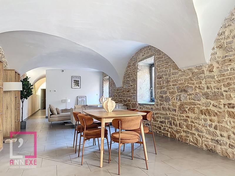 Appartement - 95 m² - 4 pièces