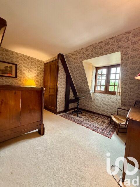 Maison - 300 m² - 13 pièces