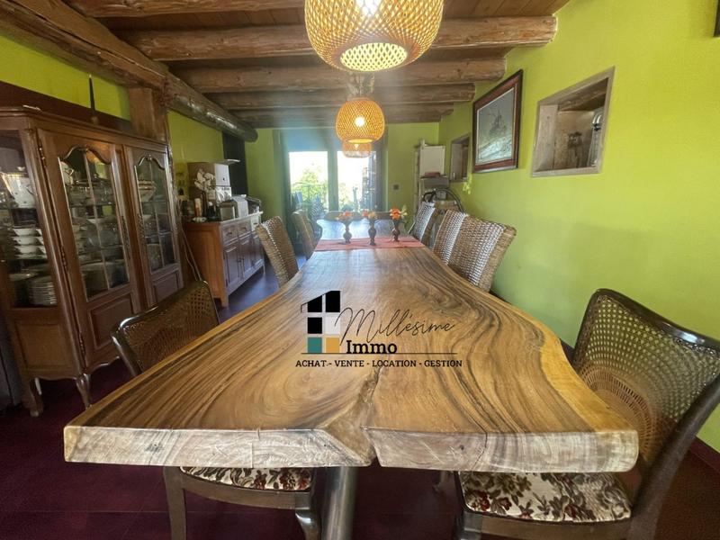 Maison ancienne - 265 m² - 8 pièces