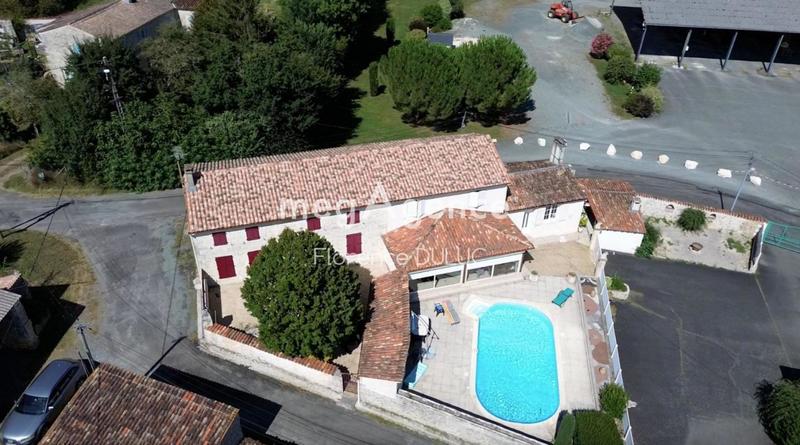 Maison - 101 m² - 4 pièces