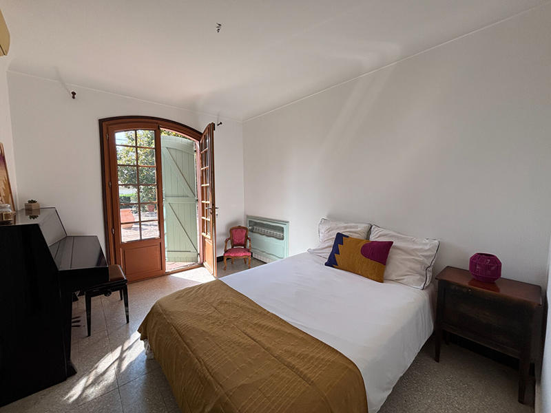 Maison - 300 m² - 10 pièces