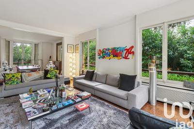 Maison - 250 m² - 8 pièces