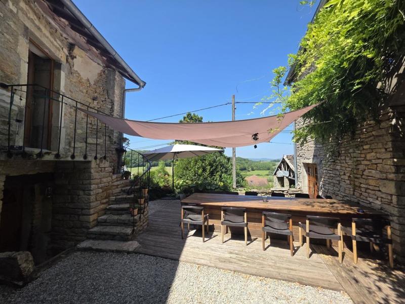 Demeure - 566 m² - 13 pièces