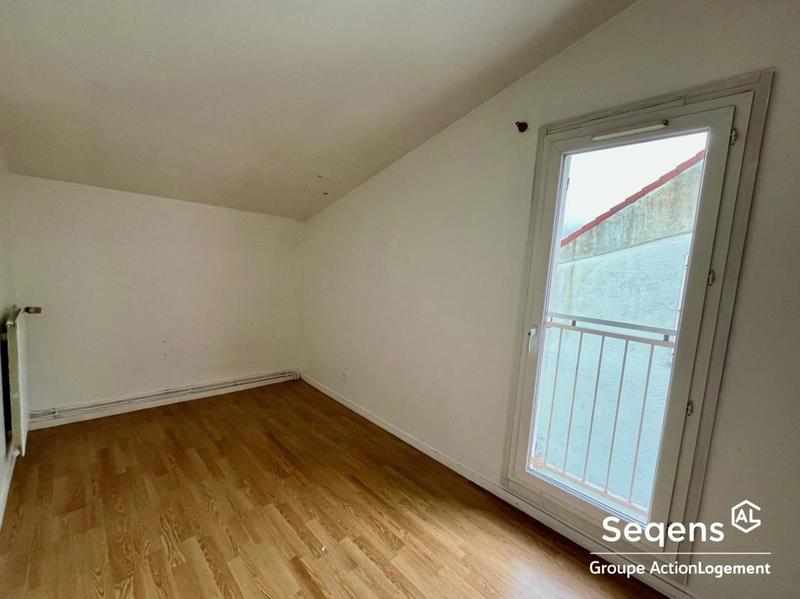 Maison - 83 m² - 4 pièces