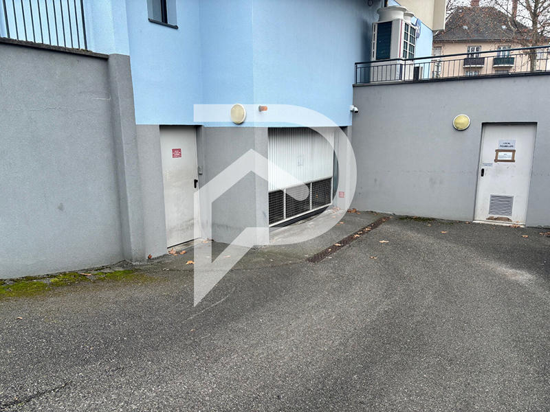Parking - 14 m²