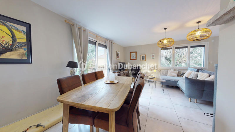 Maison - 165 m² - 8 pièces