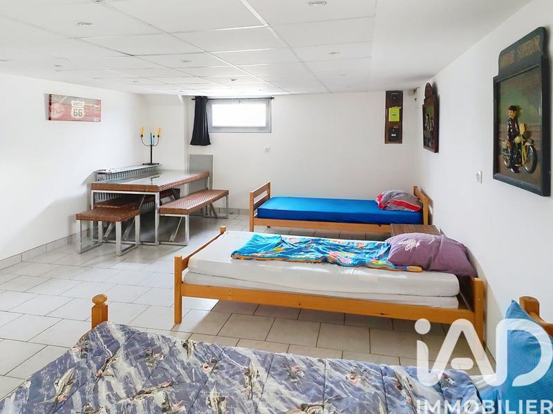 Maison - 195 m² - 7 pièces