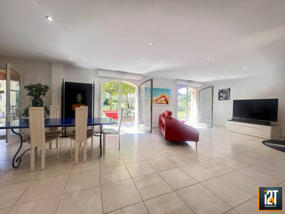 Maison - 165 m² - 5 pièces