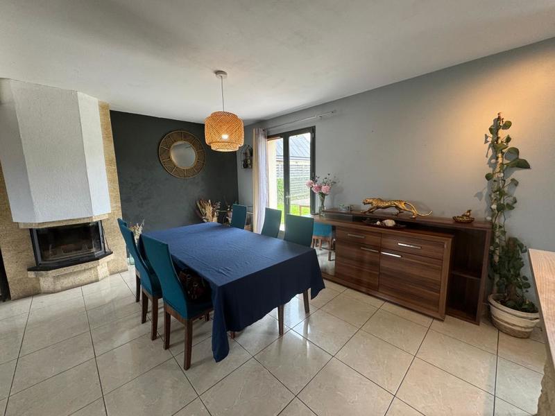 Maison - 104 m² - 6 pièces