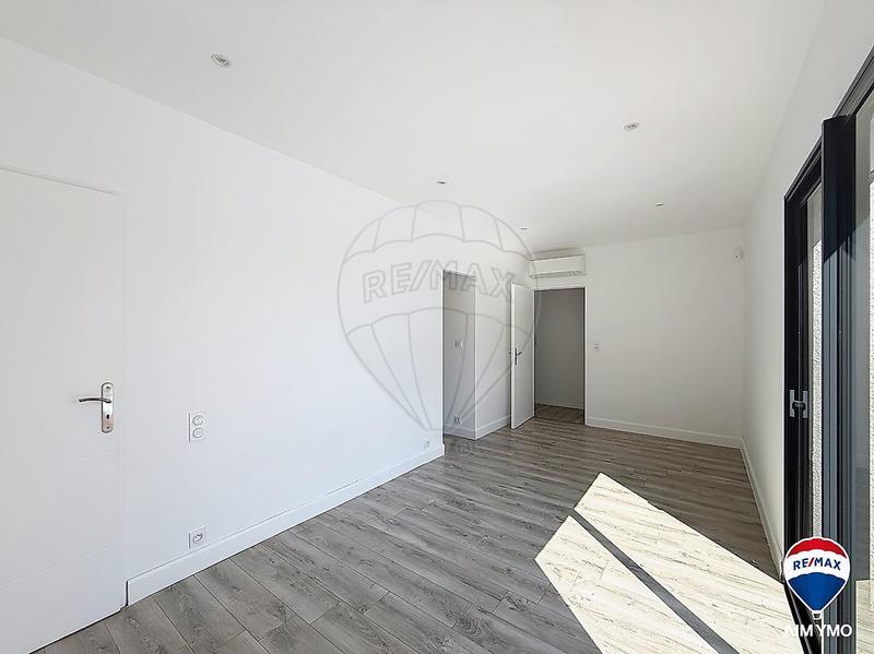 Villa - 196 m² - 6 pièces