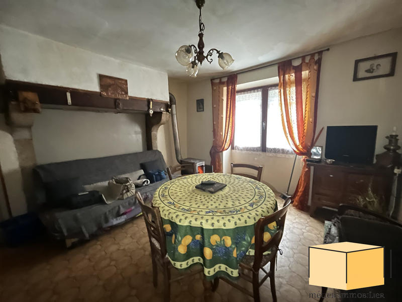 Maison - 93 m² - 5 pièces