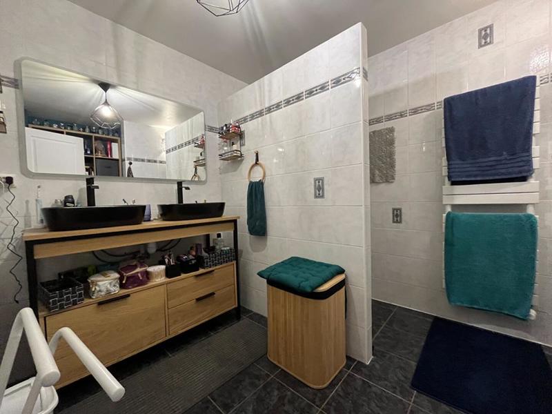 Maison - 138 m² - 7 pièces