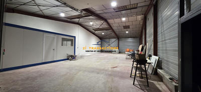 Entrepôt - 200 m²