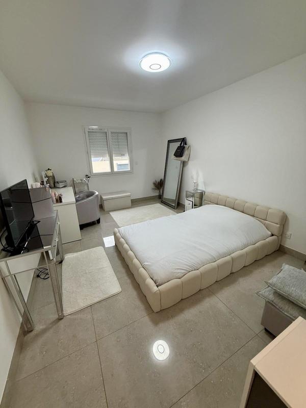 Villa - 200 m² - 5 pièces