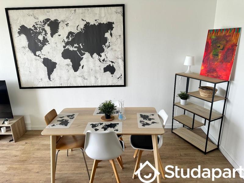 Chambre - 10 m² - 1 pièce