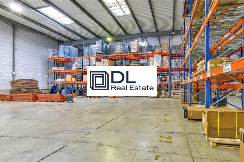 Entrepôt - 1 998 m²