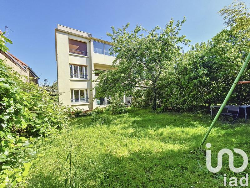 Appartement - 136 m² - 6 pièces