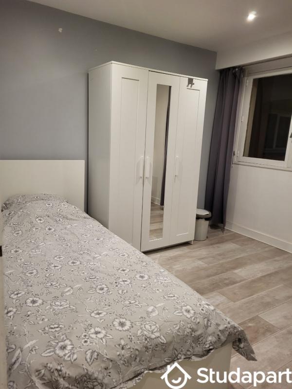 Chambre - 13 m² - 1 pièce