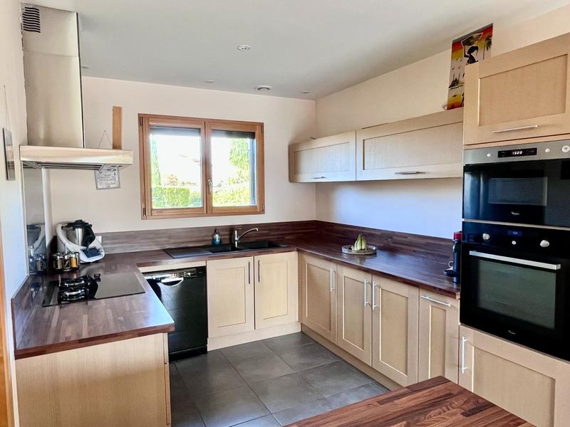 Maison - 121 m² - 4 pièces