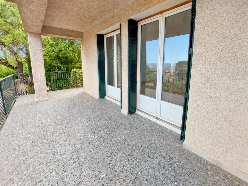 Maison - 174 m² - 7 pièces