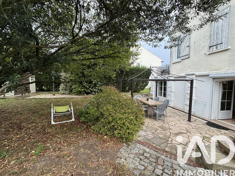 Maison - 111 m² - 5 pièces