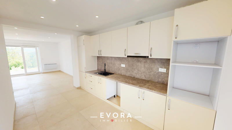 Appartement - 82 m² - 4 pièces