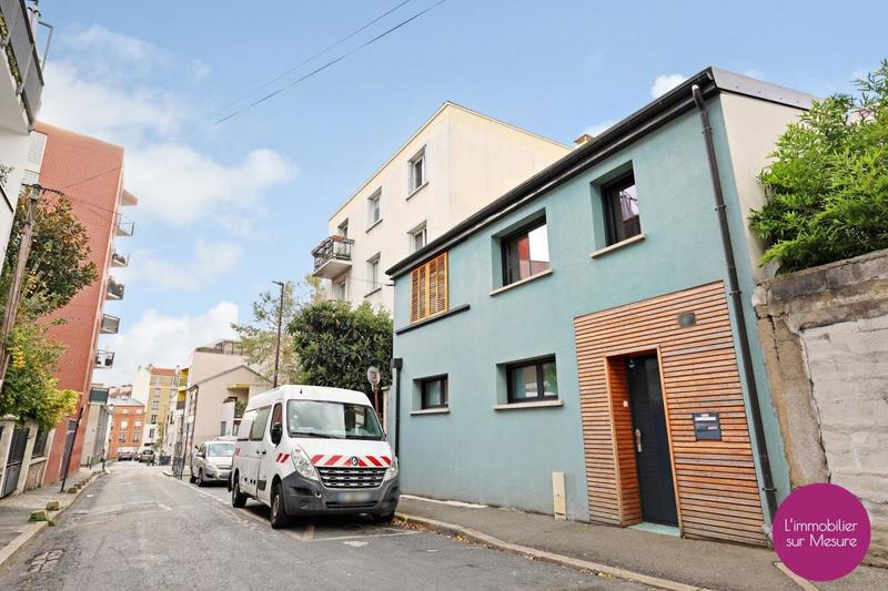 Maison - 80 m² - 5 pièces