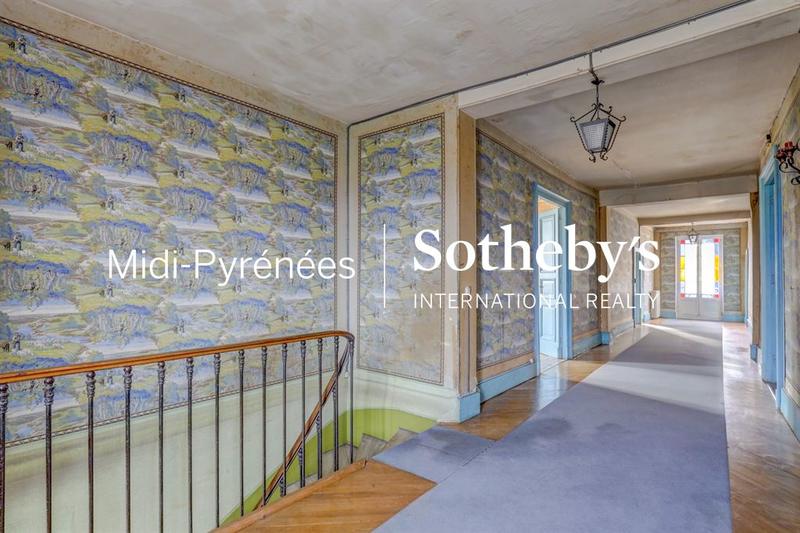 Maison - 232 m² - 6 pièces