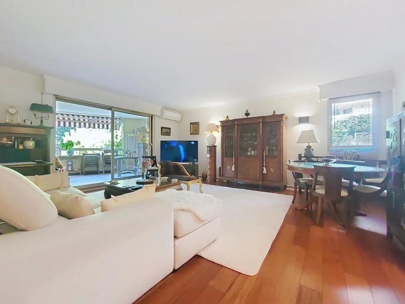 Appartement - 80 m² - 3 pièces