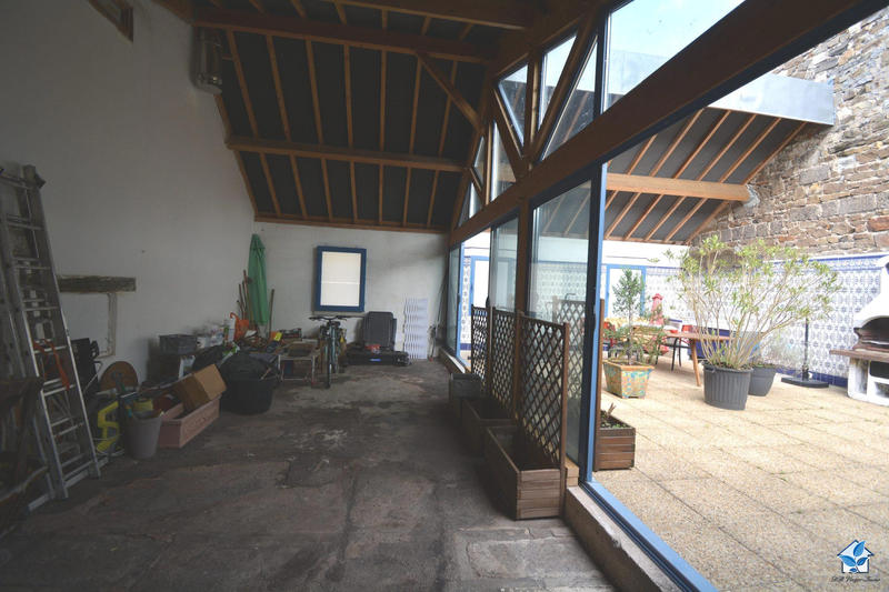 Viager - Maison traditionnelle - 248 m² - 6 pièces