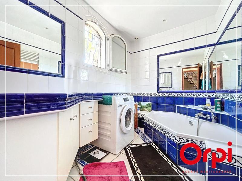 Villa - 252 m² - 5 pièces